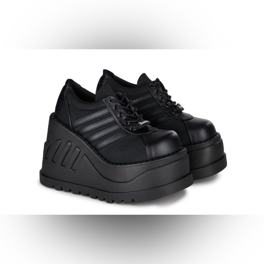 Demonia platform stompers